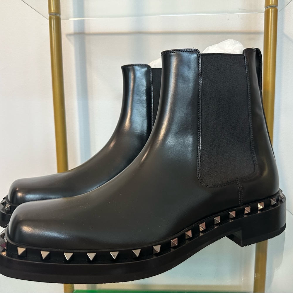 VALENTINO M-WAY ROCKSTUD LEATHER BOOTS